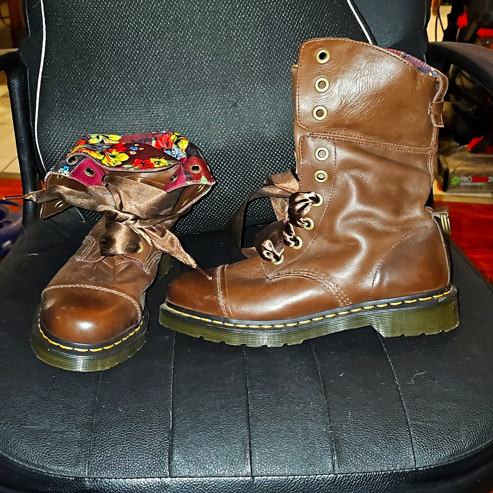 Dr. Marten Aimilita US Women's 9